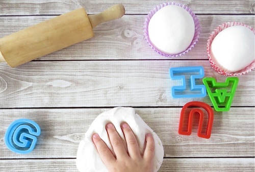 easter-activities-for-kids-002-play-dough